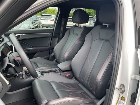 Certified 2025 Audi Q3 2.0T Premium Plus w/ Premium Plus Package AWD/4WD image 25
