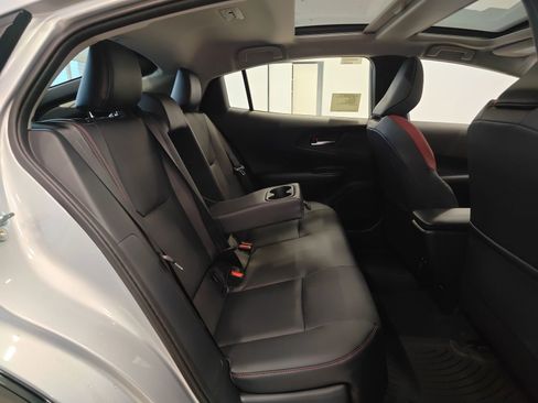 New 2026 Toyota Prius Plug-In Hybrid w/ Limited Premium Package image 20