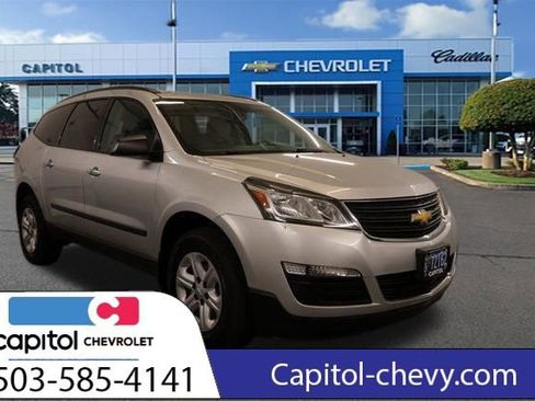 Used 2017 Chevrolet Traverse LS FWD image 1