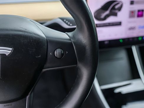 Used 2018 Tesla Model 3 Long Range image 11
