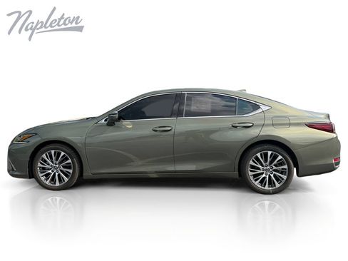 Used 2021 Lexus ES 250 w/ Premium Package AWD/4WD image 2