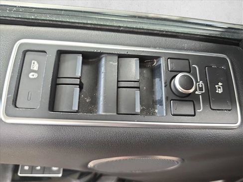 Used 2016 Land Rover Range Rover HSE AWD/4WD image 29