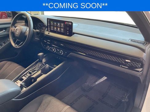 Used 2025 Honda Accord Sport image 19