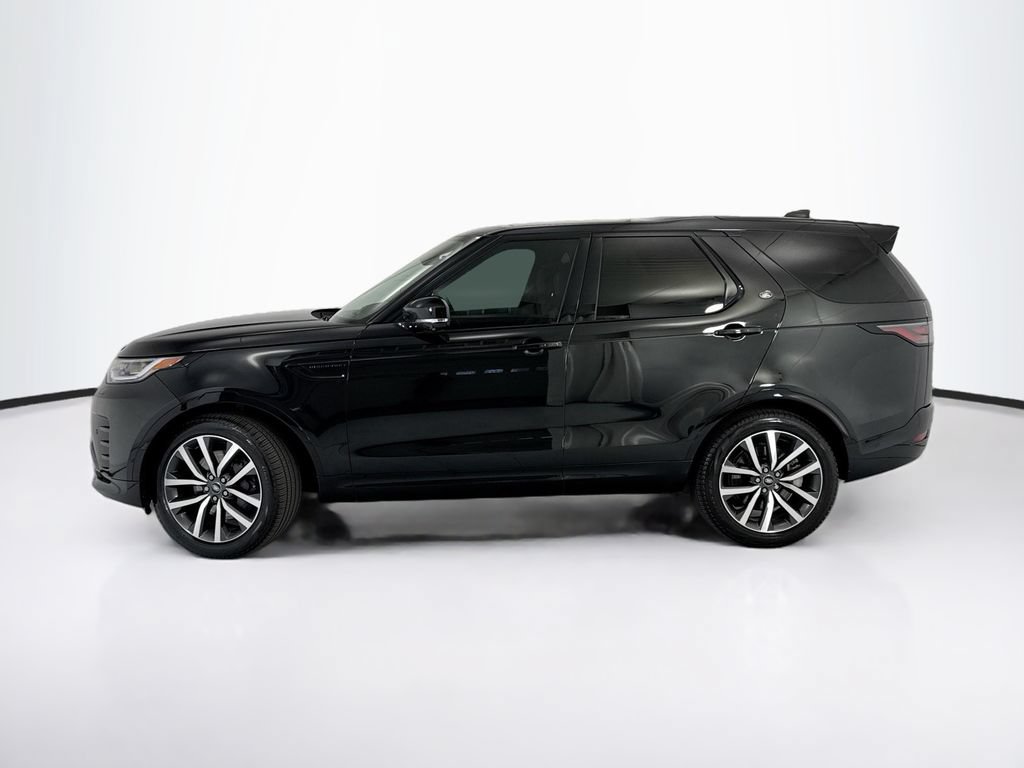 Used 2024 Land Rover Discovery Dynamic SE AWD/4WD image 8