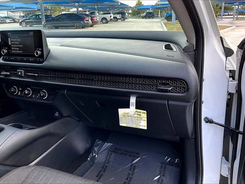 Used 2024 Honda HR-V LX image 19