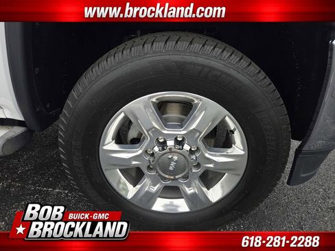 Used 2018 GMC Sierra 2500 SLT w/ Duramax Plus Package AWD/4WD image 19