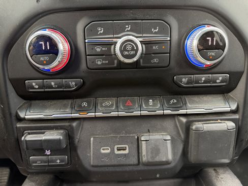 Used 2020 GMC Sierra 1500 SLT w/ SLT Premium Package image 16