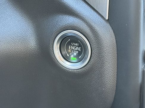 Used 2021 GMC Sierra 1500 SLT w/ SLT Premium Plus Package image 17