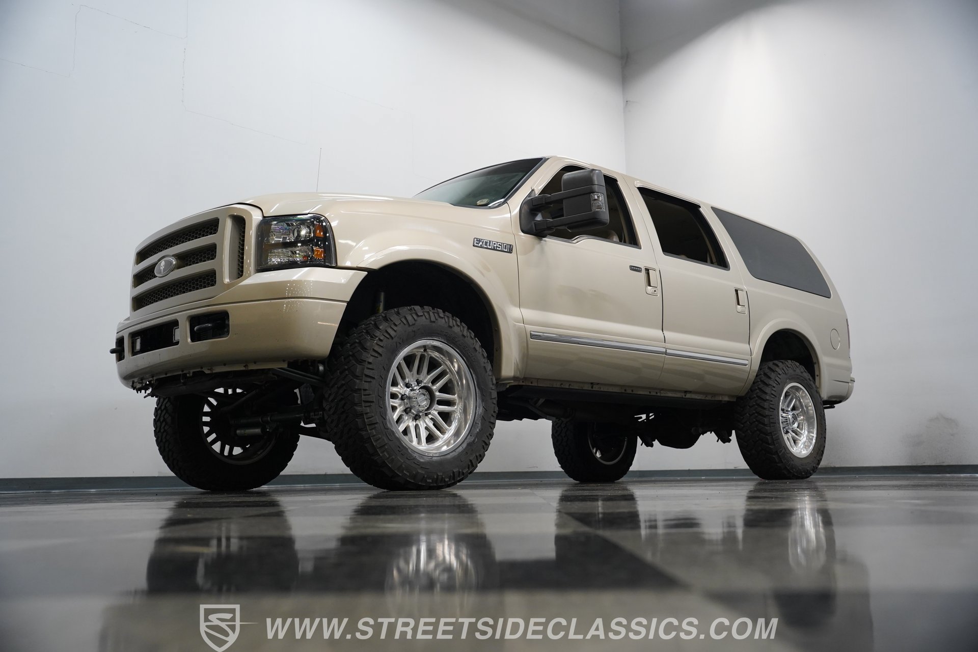 Used 2005 Ford Excursion Limited AWD/4WD image 20