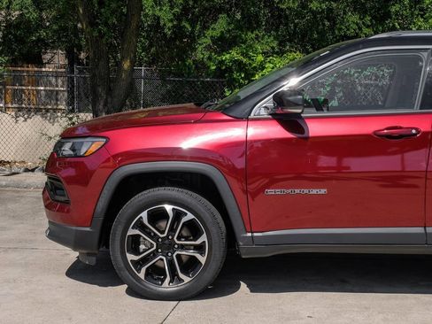 Used 2022 Jeep Compass Limited image 21