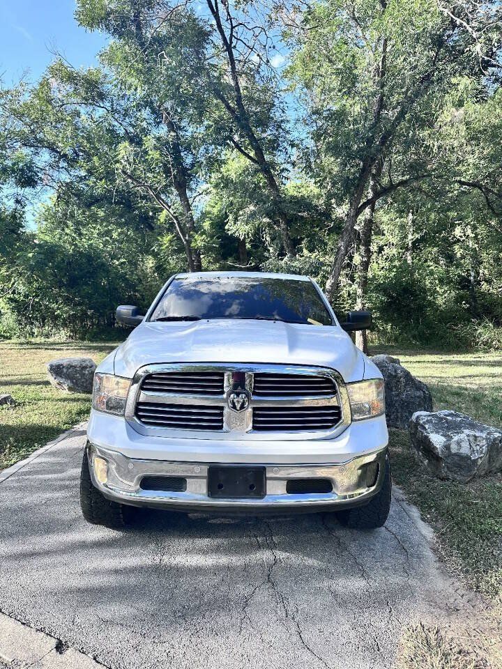 Used 2015 RAM 1500 Lone Star RWD image 3