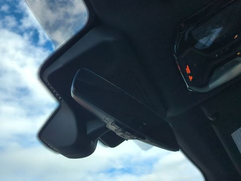 Certified 2023 BMW 740i w/ Parking Assistance Package image 26