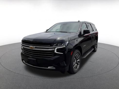 Used 2023 Chevrolet Tahoe LT w/ Luxury Package AWD/4WD image 8