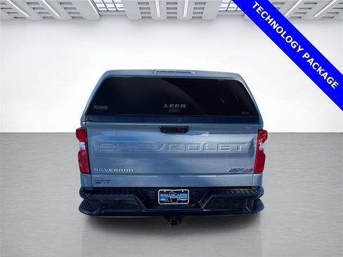 Used 2024 Chevrolet Silverado 1500 ZR2 w/ Technology Package image 4