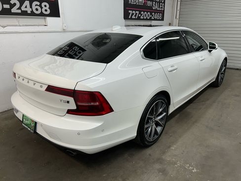 Used 2018 Volvo S90 T5 Momentum w/ Convenience Package image 13