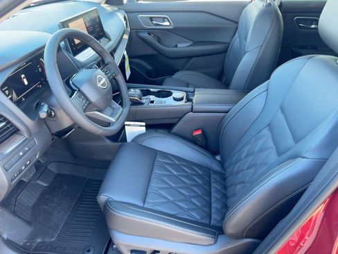 New 2026 Nissan Rogue Platinum w/ Platinum Premium Package image 5