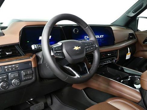 New 2026 Chevrolet Suburban High Country w/ Sun And Tow Package image 4