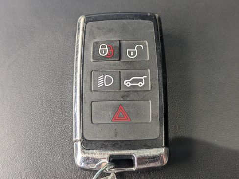 Used 2021 Land Rover Range Rover Sport SVR AWD/4WD image 30