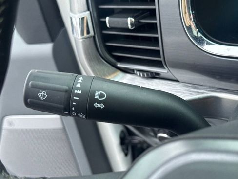 Used 2021 Ford F150 Lariat w/ Equipment Group 502A High image 35