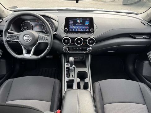 Used 2025 Nissan Sentra SV FWD image 2