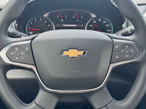 Used 2024 Chevrolet Traverse LT AWD/4WD image 19