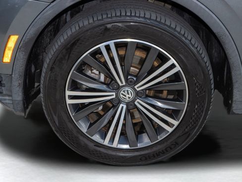 Used 2019 Volkswagen Tiguan SEL image 37