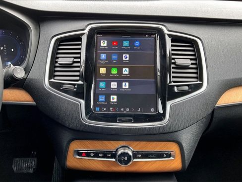 Used 2023 Volvo XC90 B6 Plus w/ Protection Package Premier image 15