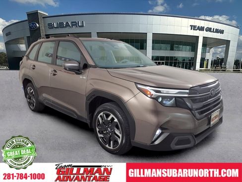 Used 2025 Subaru Forester Limited AWD/4WD image 1