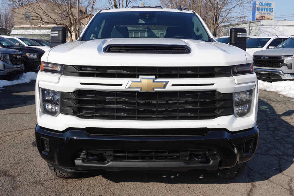 Used 2024 Chevrolet Silverado 2500 Custom w/ Custom Value Package AWD/4WD image 6