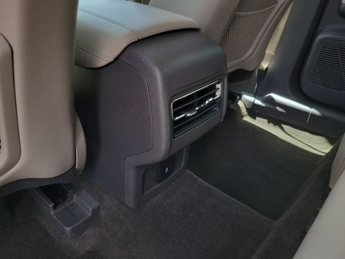 Certified 2020 Lincoln Corsair FWD image 12