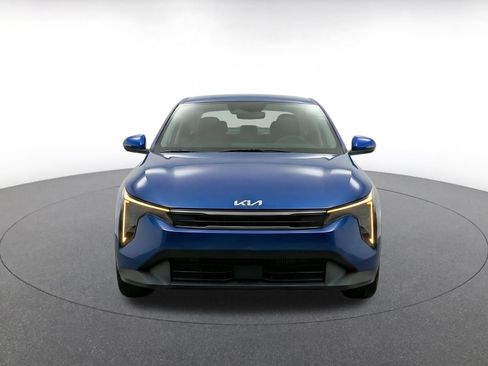 Used 2025 Kia K4 FWD image 2