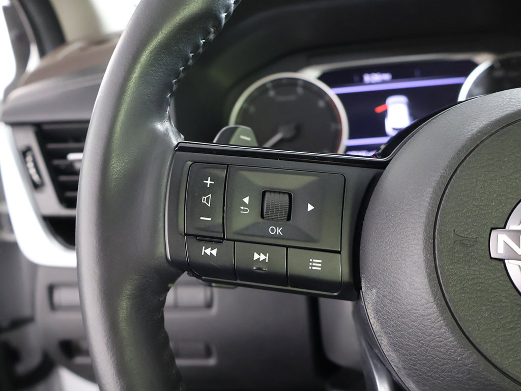 Used 2023 Nissan Rogue SL AWD/4WD image 44