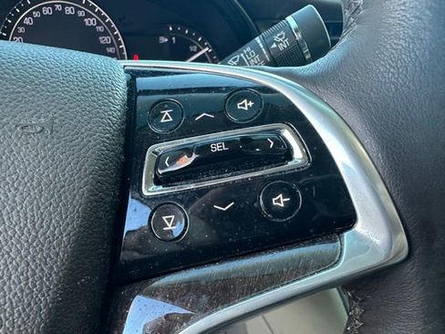 Used 2017 Cadillac XTS Luxury image 13