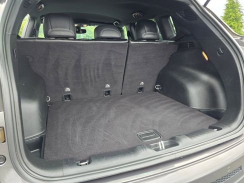 Used 2024 Jeep Compass Limited image 19