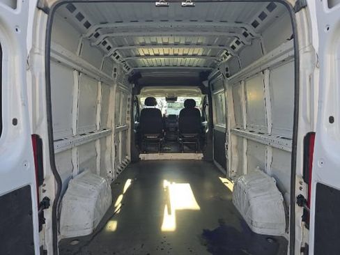 Used 2023 RAM ProMaster 2500 FWD image 6