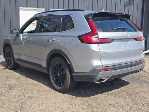 Used 2023 Honda CR-V Sport image 2