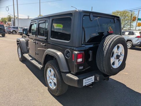 Used 2022 Jeep Wrangler Unlimited Sport AWD/4WD image 7