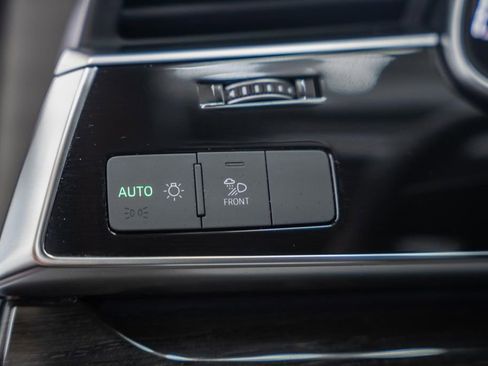 Used 2022 Audi Q7 3.0T Premium Plus w/ Premium Plus Package image 44