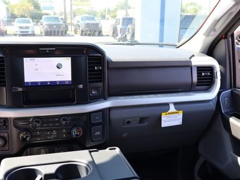 New 2026 Ford F350 XLT w/ FX4 Off-Road Package AWD/4WD image 38