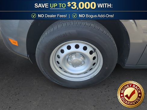 Used 2025 Ford Maverick XL w/ Equipment Group 102A AWD/4WD image 13