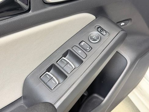 Used 2022 Honda Civic EX image 10