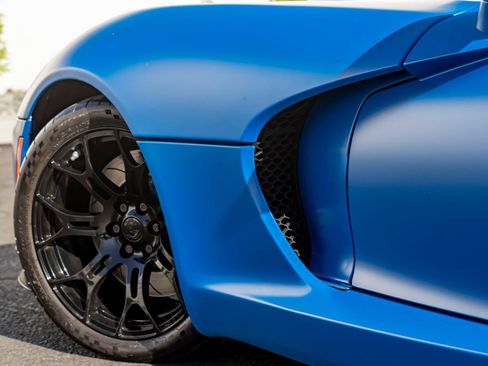 Used 2015 Dodge Viper w/ Quick Order Package 22J GT RWD image 11