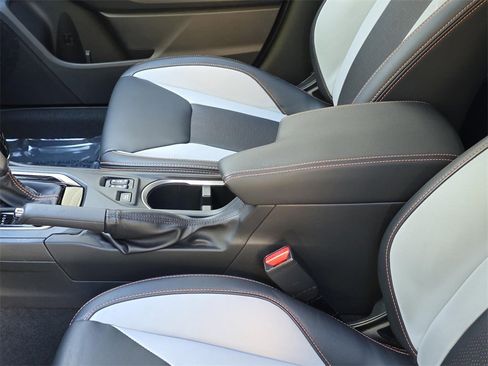 Used 2023 Subaru Crosstrek 2.5i Limited w/ Moonroof Package image 10