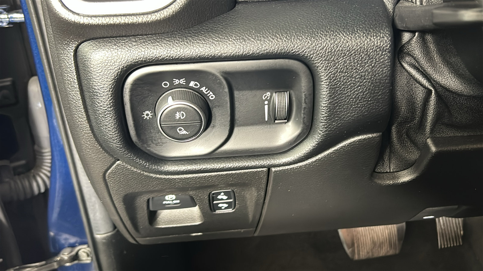Used 2020 RAM 1500 Big Horn AWD/4WD image 24