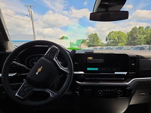 New 2026 Chevrolet Silverado 1500 LT AWD/4WD image 11