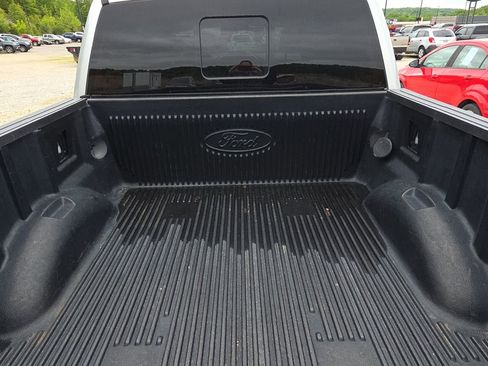 Used 2015 Ford F150 Platinum w/ Equipment Group 701A Luxury AWD/4WD image 6