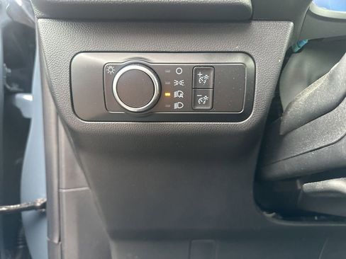 Used 2025 Ford Escape ST-Line image 28