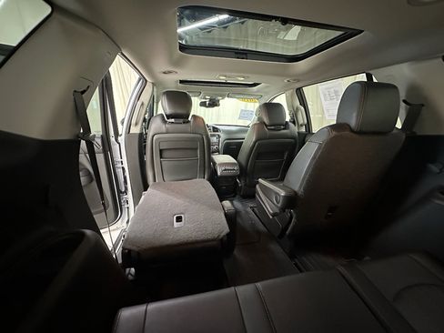 Used 2016 Buick Enclave Premium w/ Experience Buick Package image 23