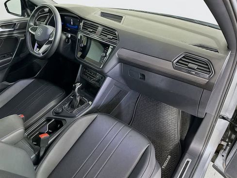 Used 2023 Volkswagen Tiguan SE R-Line AWD/4WD image 35