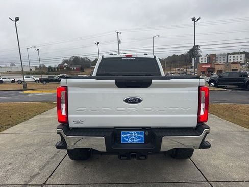 Used 2024 Ford F250 XL w/ XL Chrome Package image 6